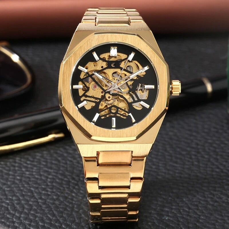 Titan Skeleton dorado