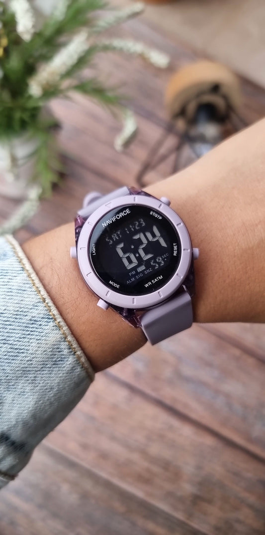 NV Femme violeta